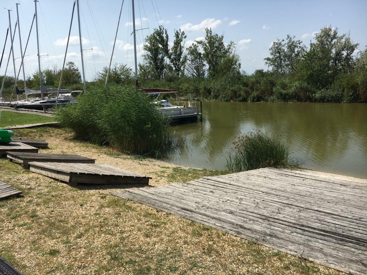 Bootshaus Am See Neusiedl am See Eksteriør billede